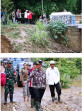 Dua Tanggul Jebol, Pj Bupati Tinjau Lokasi Rumah Warga Terdampak Banjir