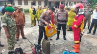 Siaga Karhutla 2026, Polsek Tandun Bersama UPIKA Cek Kesiapan Personel dan Sarana Pemadam