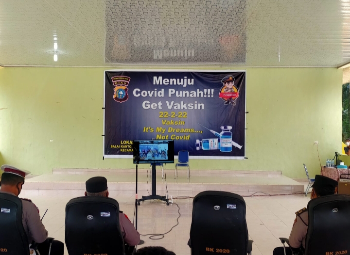 Kapolda Riau Motivasi Petugas Dan Polres Rohul Percepatan Vaksinasi Lewat Vidcon