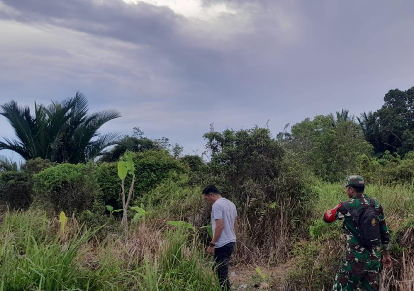 Pratu Hutagalung dan Warga Kompak Awasi Lahan Rawan Karhutla di Kepulauan Meranti