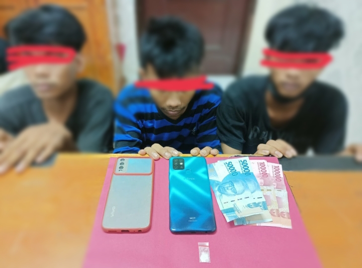 Lagi, Polres Siak Aamankan 3 Pria Pengedar Narkotika Jenis Sabu Di Kecamatan Tualang