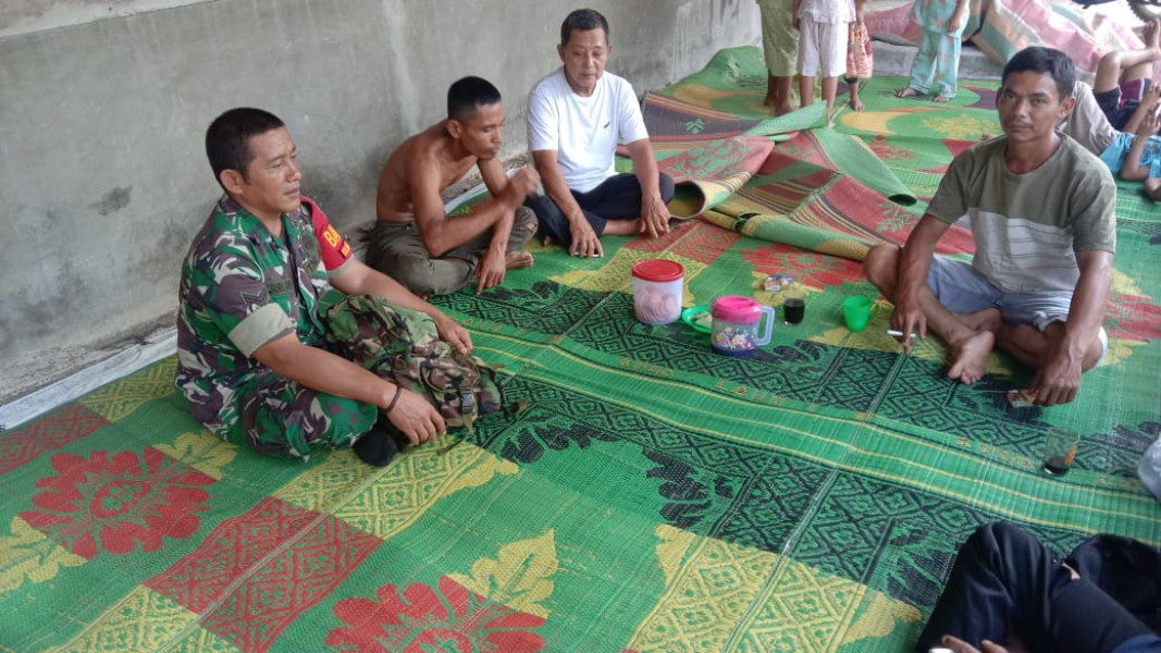 Guna Menjaga Lingkungan, Sertu Jainal Temui Masyarakat