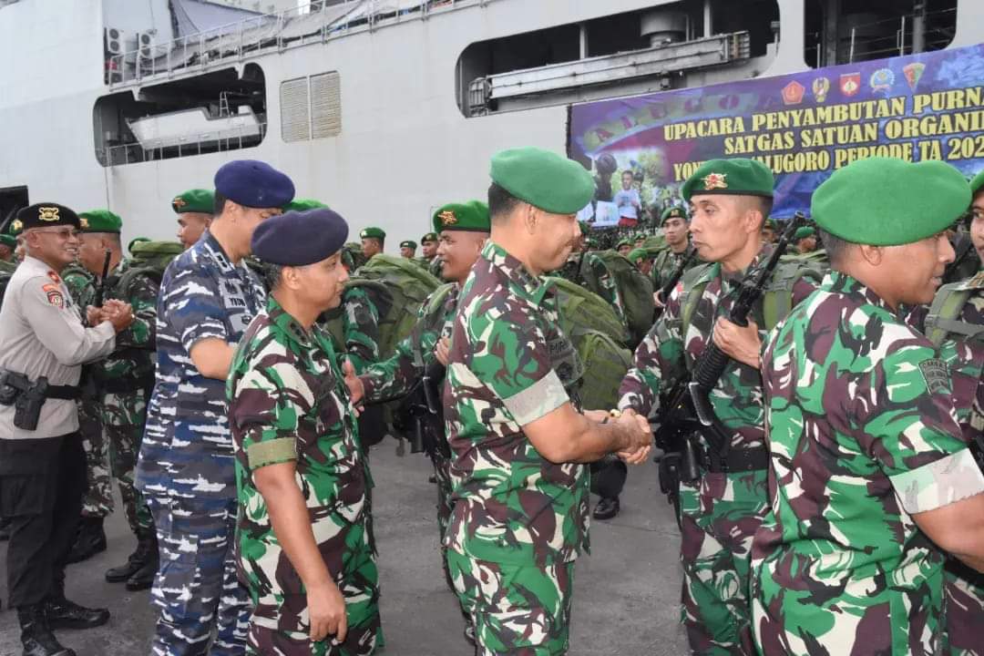 Kembali Dari Papua, Kasdam IV/Diponegoro Brigjen TNI Parwito Sambut Satgas Yonif 410/Alugoro 