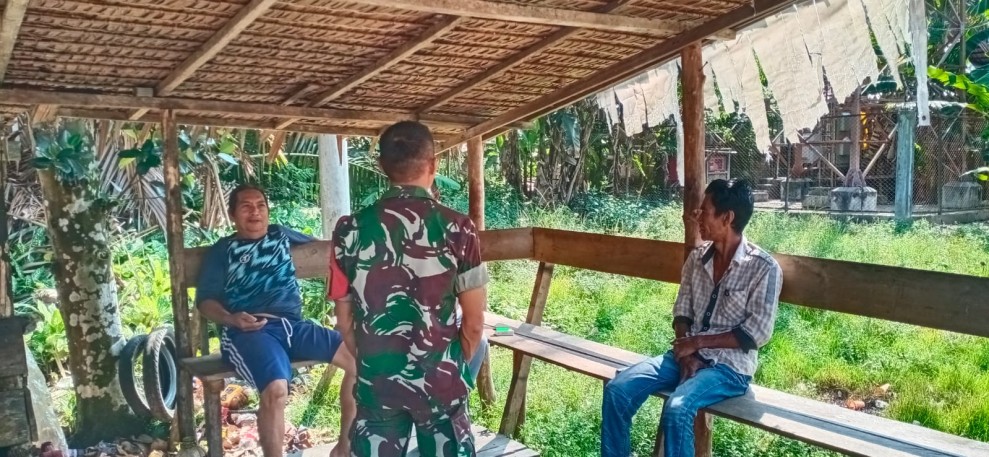 Kampung Pancasila Jadi Simbol Kerukunan, Serda Silalahi Ajak Warga Teluk Belitung Aktif Goro