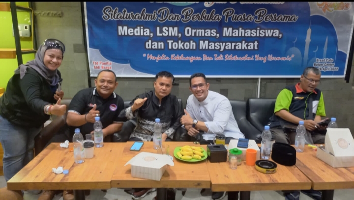ALDI BRAGA MENGUNDANG SEGENAP LSM, ORMAS, MEDIA, MAHASISWA SERTA TOKOH MASYARAKAT BERBUKA BERSAMA.