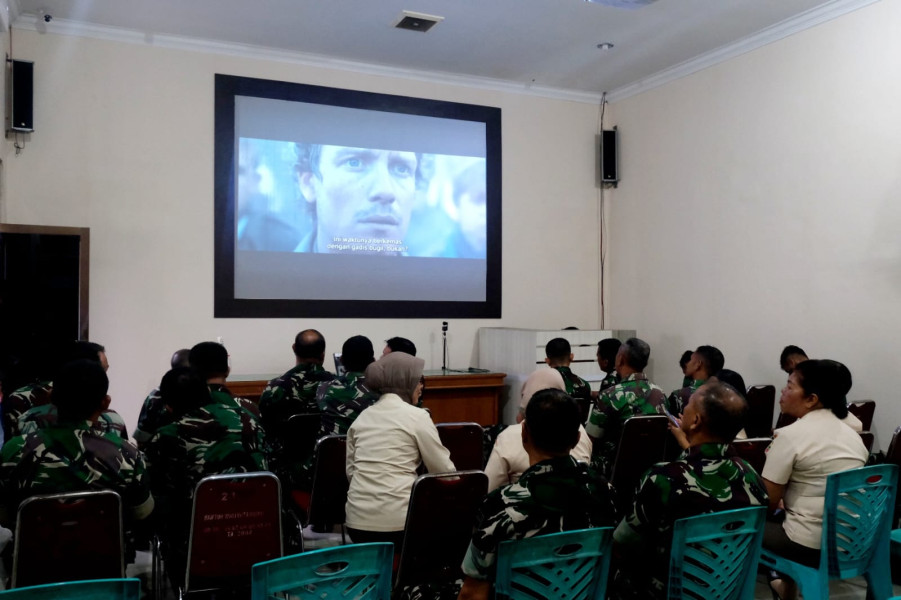 Makodim 0320/Dumai Adakan Nonton Bareng Film 