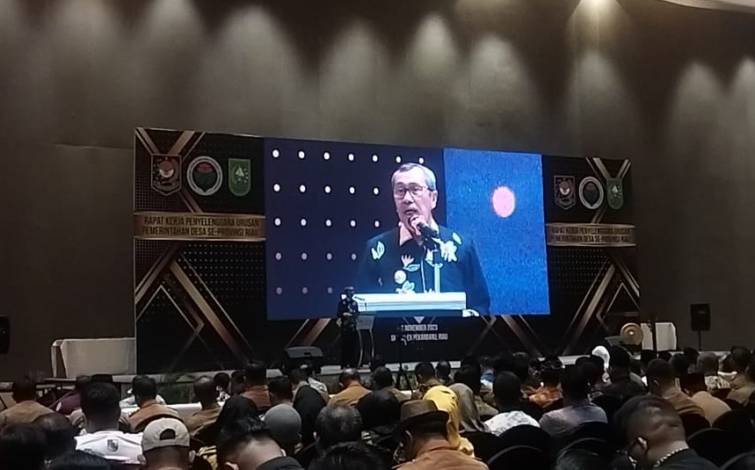 Gubri Kumpulkan Ribuan Kepala Desa Se Provinsi Riau