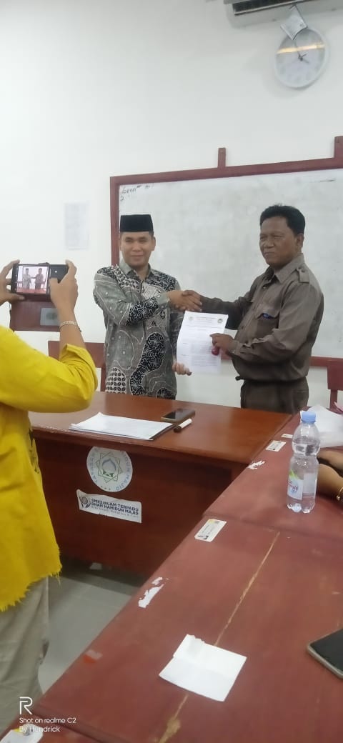 DPC Pelita Prabu Kabupaten Labura Memberikan SK DPK Kecamatan