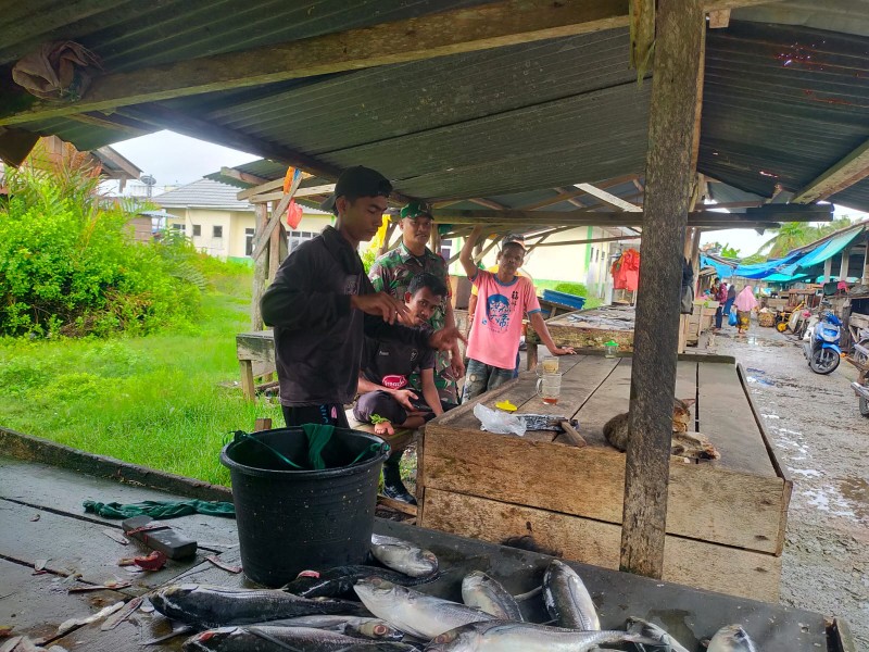 Babinsa Koramil 06/Merbau Sampaikan Bahaya Narkoba Lewat Komsos