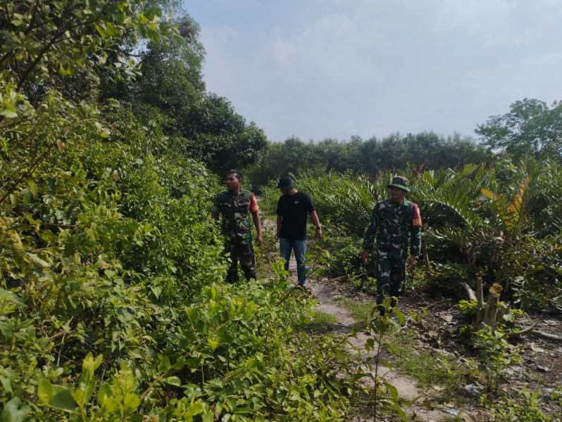 Pencegahan Karhutla Terus Menjadi Salah Satu Prioritas Untuk Diantisipasi, Patroli Bersama Dilaksanakan Babinsa Koramil 06 Merbau