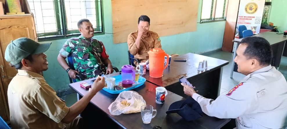 Babinsa Koramil 06/Merbau Dorong Semangat Persatuan dan Kepedulian Sosial Warga