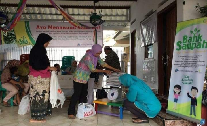 Bentuk Bank Sampah, Komunitas Peduli Lingkungan Desa Karaban Ajak Para Relawan 