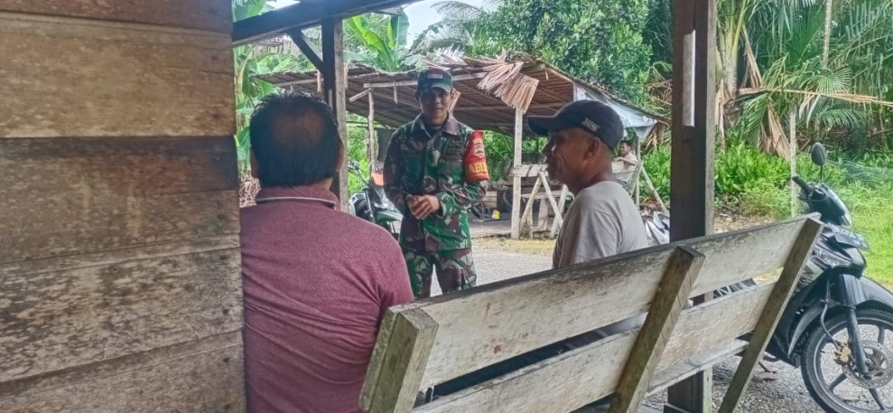 Arahan dan Petunjuk Serda CJ Silalahi Dalam Rangka Komsos Dengan Warga Binaannya