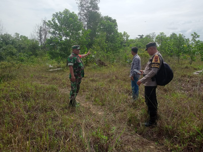 Babinsa Koramil 02/BK Lakukan Patroli Karhutla di Kelurahan Bagan Besar