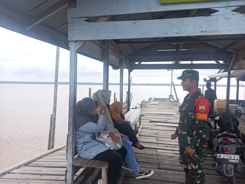 Babinsa Koramil 06 Merbau Ajak Warga Teluk Belitung Perkuat Kebhinekaan Melalui Pancasila