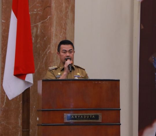Pj Walikota Pekanbaru Ingatkan Lurah Jangan Ikut Terlibat Dalam Politik Praktis Menghadapi Pilkada 2024