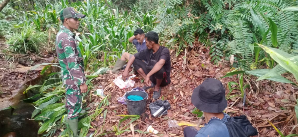 Tumbuhkan Kebersamaan, Babinsa Komsos di Kampung Pancasila