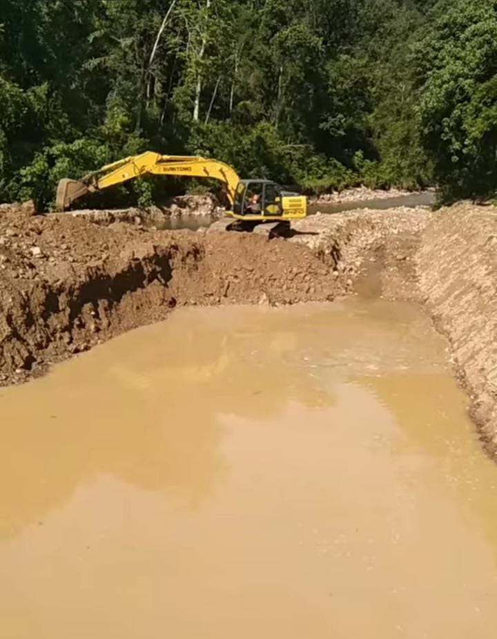Dinas PUPR Rohuli Bendung Dan Normalisas isungai  Sei  Kijang Dusun Lubuk Ulat