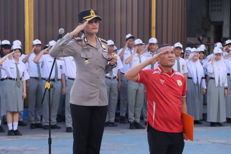 Pesan Kapolres Pematang Siantar Saat Jadi Pembina Upacara Bendera di SMA Sultan Agung, Jauhi Narkoba