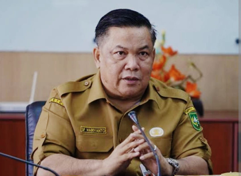 Sekdaprov SF Hariyanto Ditunjuk Jadi PLH Gubernur Riau