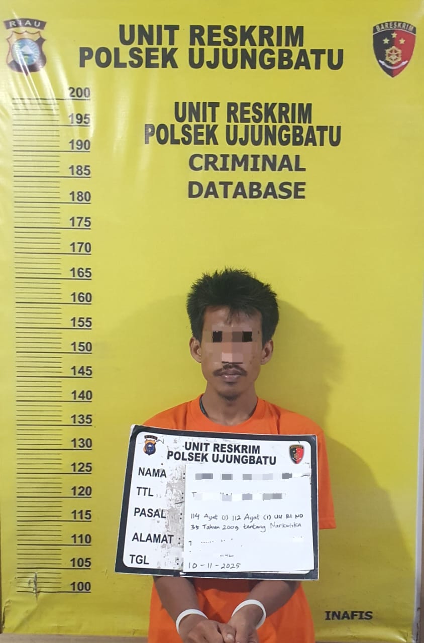 Polsek Ujungbatu Gerebek Rumah Kontrakan Amankan Pengedar Sabu dengan Barang Bukti 2,87 Gram