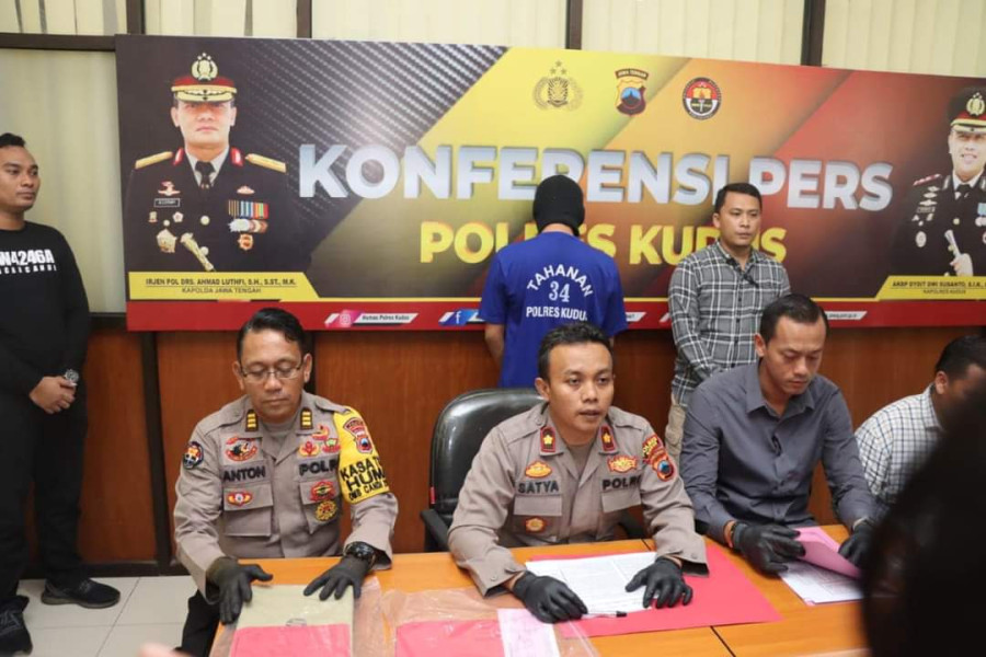 Polres Kudus Tetapkan Pemilik Biro Perjalanan Umroh Goldy Mixalmina Sebagai Tersangka