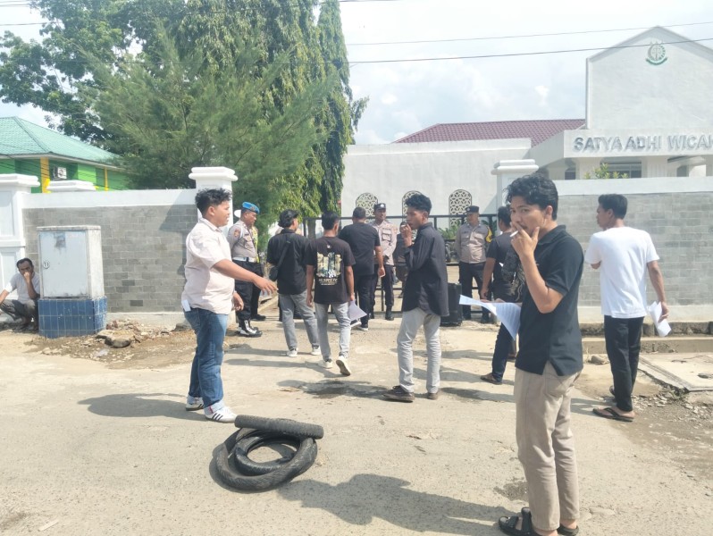 Gerakan Pemuda Sosial (GPS-PALAS) Geruduk Kantor Kejari, Hentikan Seluruh Aktivitas PT DNS di Kawasan Hutan yang Sudah Ditertibkan