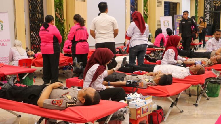 Sambut Hari Bhayangkara ke-80, Polda Sumut dan Polres Pelabuhan Belawan Bagikan 1.500 Paket Sembako