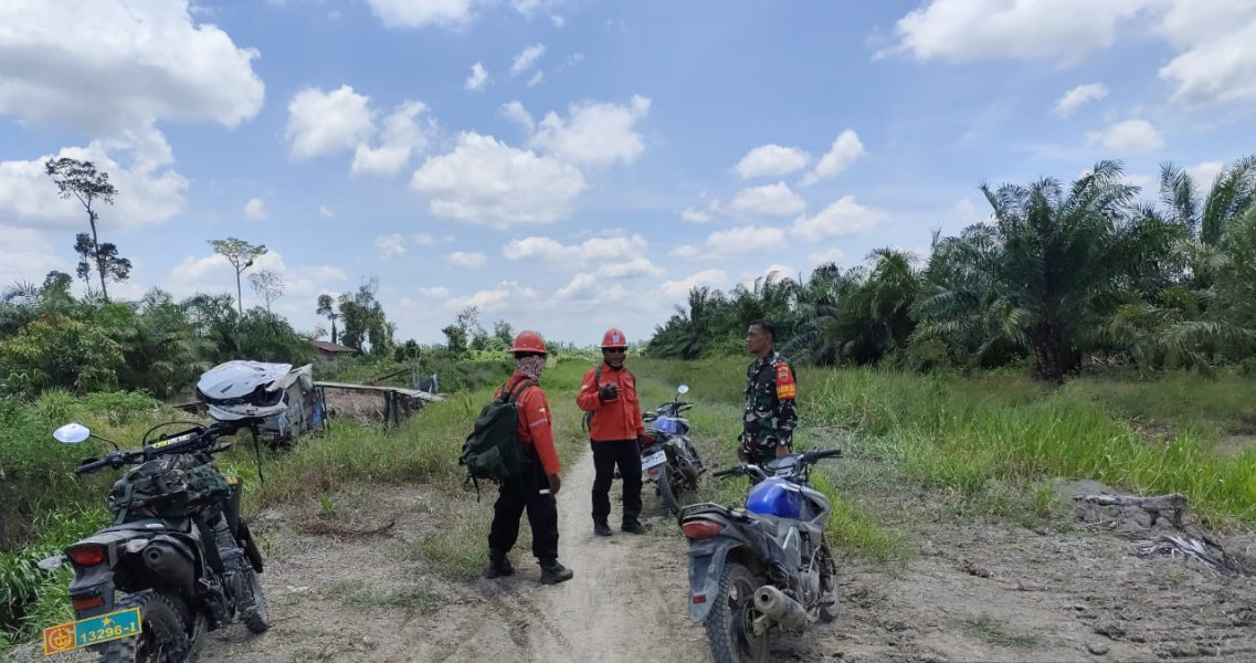 Patroli Karhutla oleh Serda Miftah Fokus di Titik Rawan Kelurahan Batu Tritip