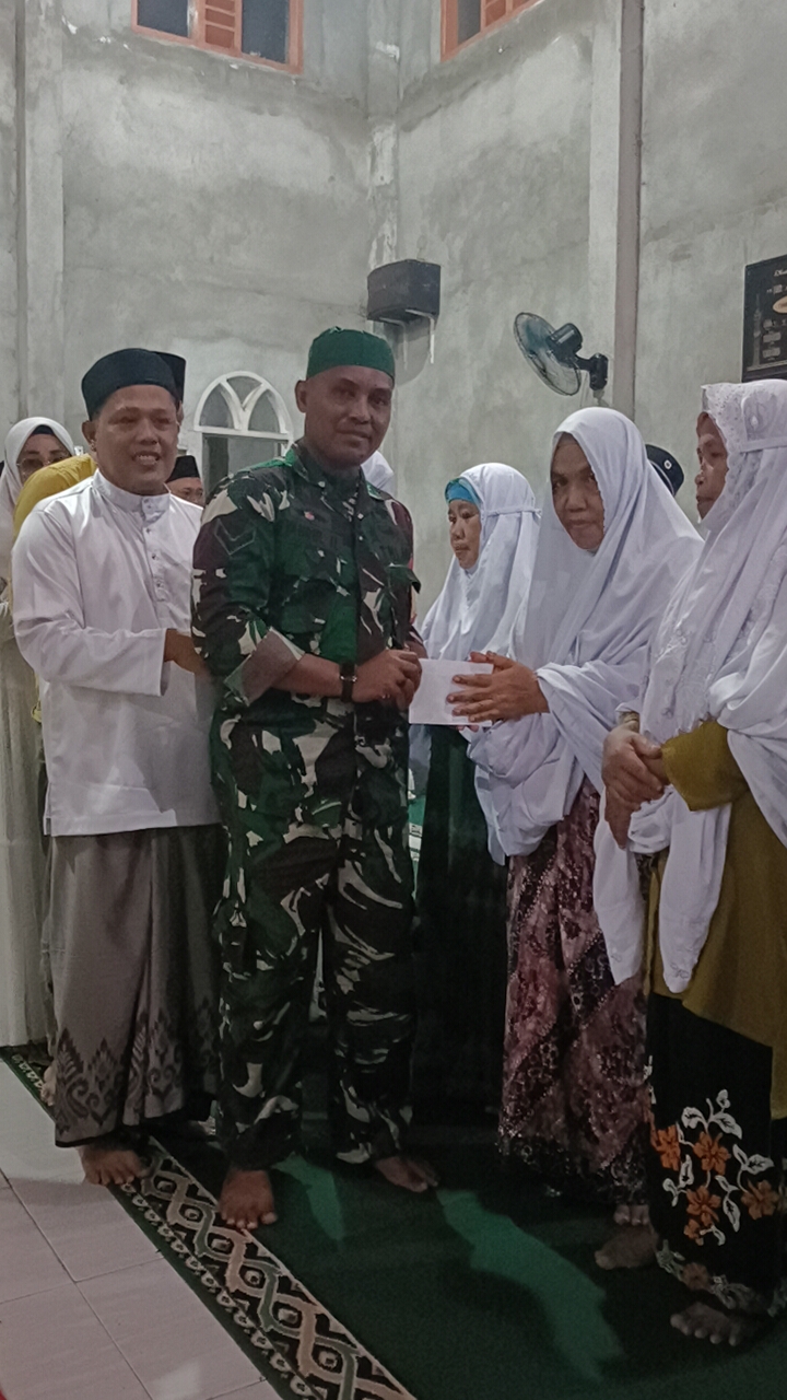 Serda Syahrul Ikuti Tarawih Berjamaah dan Santunan Anak Yatim di Masjid Miftahul Jannah