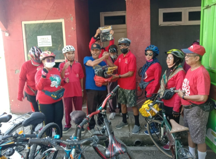 Gelorakan Semangat Berbagi, Setiap Harta Kita Terdapat Hak Orang Lain