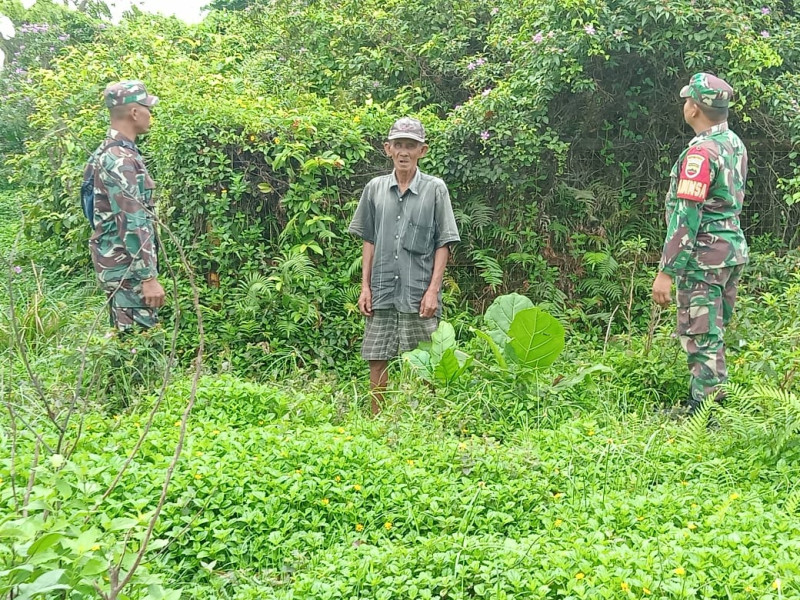 Bahaya Karhutla, Babinsa Pangkalan Balai Gencar Lakukan Komsos