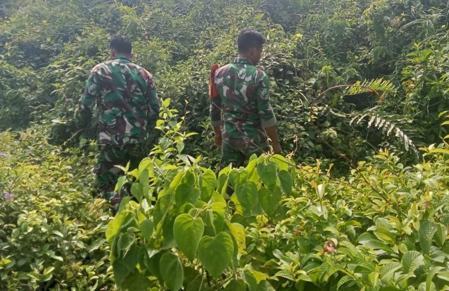 Komsos Babinsa Merbau, Ajak Warga Peduli Lingkungan dan Cegah Karhutla