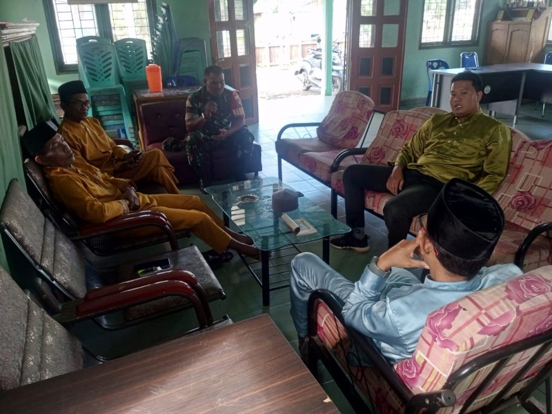 Babinsa Ajak Masyarakat Jaga Nilai Pancasila Melalui Komsos