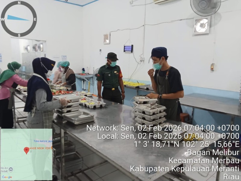 Wujudkan Generasi Berkualitas, Unit SPPG Meranti Didampingi Babinsa Salurkan Menu Gizi Seimbang di Yayasan Bakti