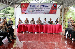 KAPOLRESTABES MEDAN CURHAT BERSAMA WARGA JERMAL 15 DENGAN TEMA “KEAMANAN LINGKUNGAN TANGGUNG JAWAB BERSAMA