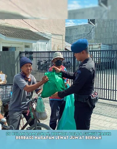 Di Bulan Ramadhan, Brimob Polda Sumut Hadir Berbagi Harapan Lewat Jum’at Berkah