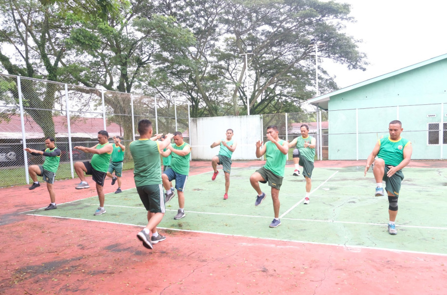 Semangat Personil Kodim 0320/Dumai Dalam Menjaga Kesehatan dan Ikuti Senam Bersama