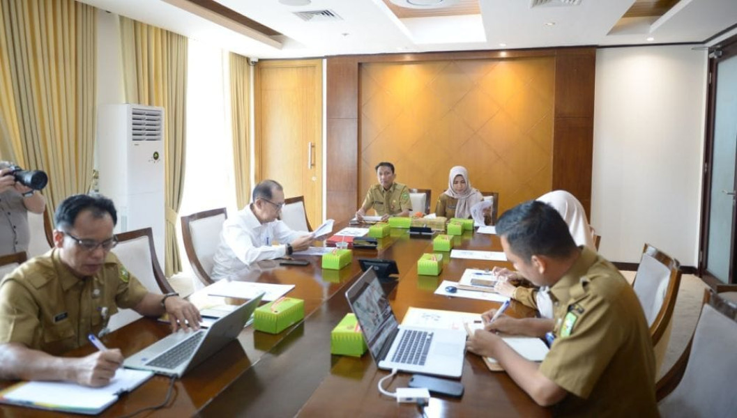 Pemprov Riau Gelar Rapat Dewan Pengawas Kinerja RSUD Arifin Ahmad Tahun 2024