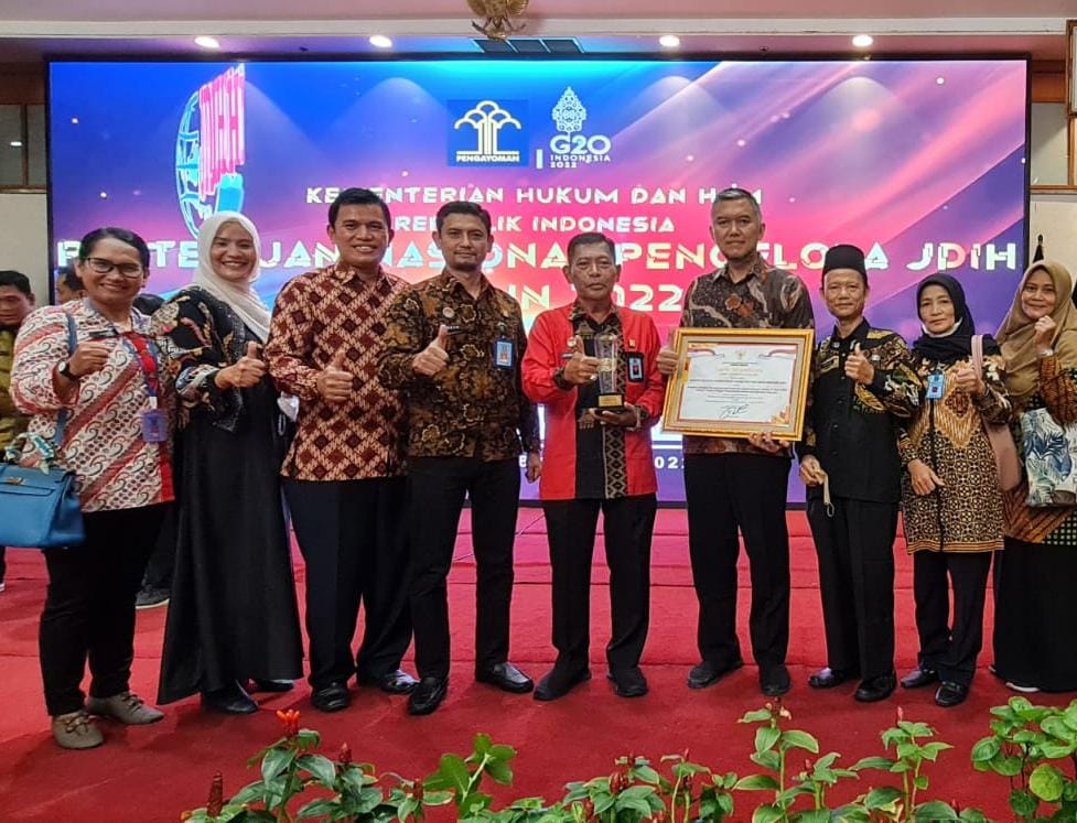 Kanwil Kemenkumham Riau Raih Penghargaan Terbaik III Pengelolaan JDIHN 2022 Se Indonesia