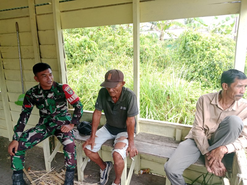 Kampung Pancasila Jadi Wadah Pemersatu, Babinsa Merbau Aktif Jalin Silaturahmi dengan Warga