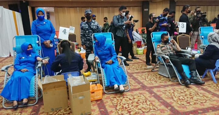 Sambut HUT TNI KE-76, Lanal Dumai Berpartisipasi Dalam Kegiatan Sosial Donor Darah