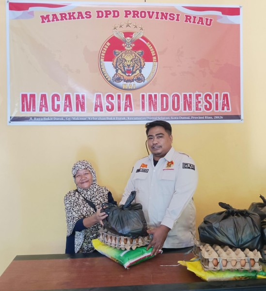 Kepedulian Nyata, Macan Asia Indonesia Riau Bantu Warga Kurang Mampu Jelang Lebaran