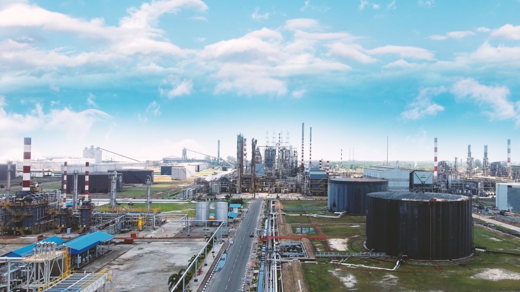 Komut PT PPN Tinjau Operasional Kilang Pertamina Dumai