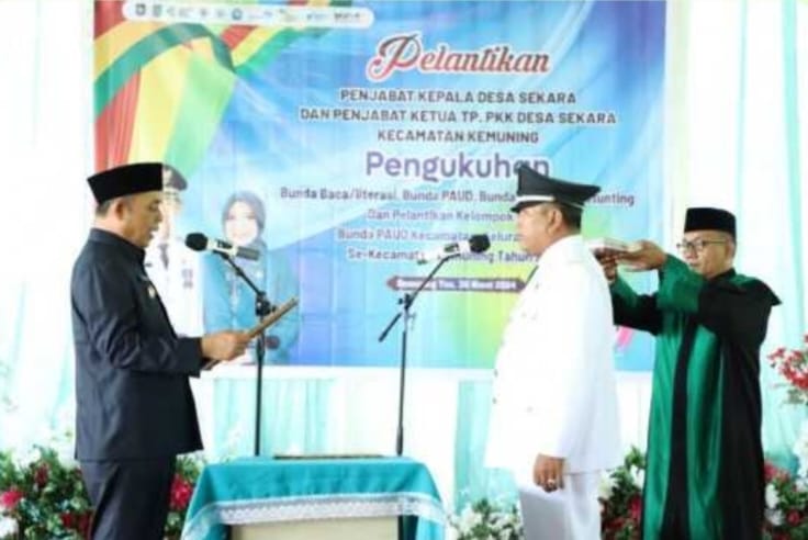 Pj Bupati Inhil Herman Lantik Penjabat Kepala Desa Sekara Kecamatan Kemuning