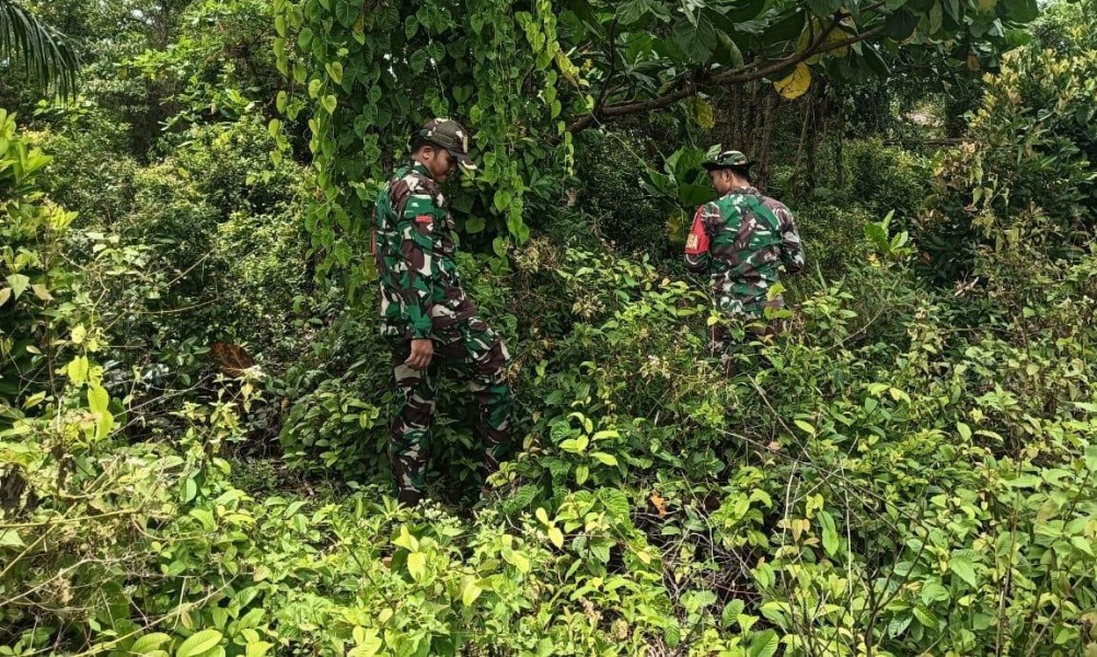 Bentuk Antisipasi Kebakaran, Babinsa Koramil 06/Merbau Sosialisasikan Bahaya Karhutla