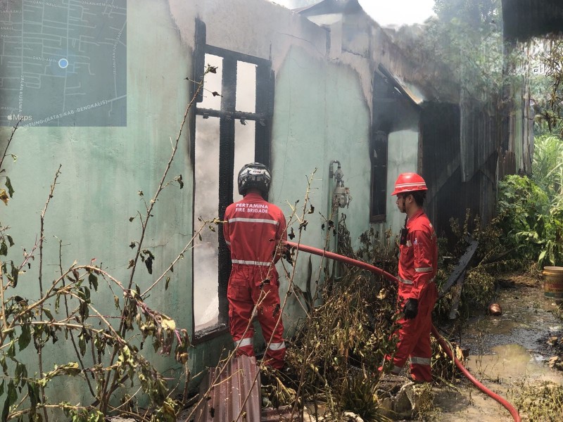 Kilang Pertamina Dumai Berhasil Bantu Padamkan Kebakaran Rumah Warga di Kelurahan Jaya Mukti