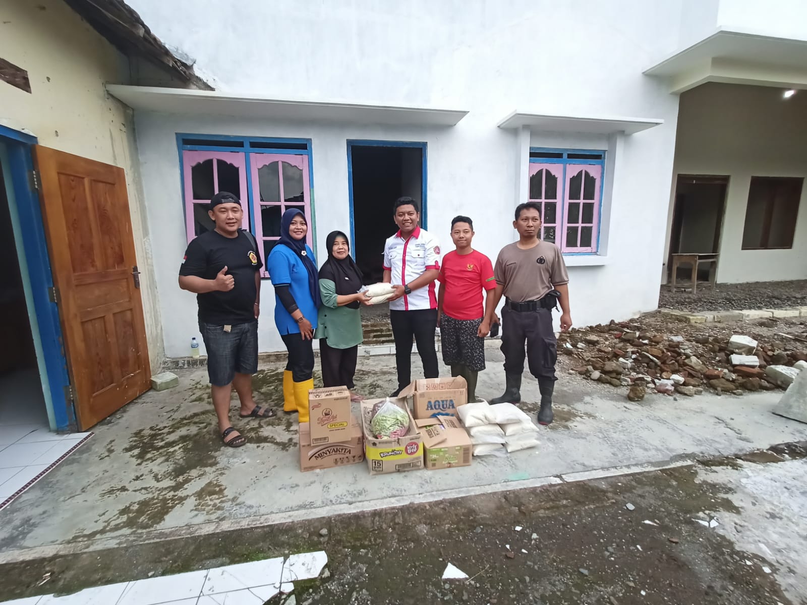 Karang Taruna Wira Rahagi Desa Tunjungrejo Kembali Salurkan Bantuan Bencana Banjir