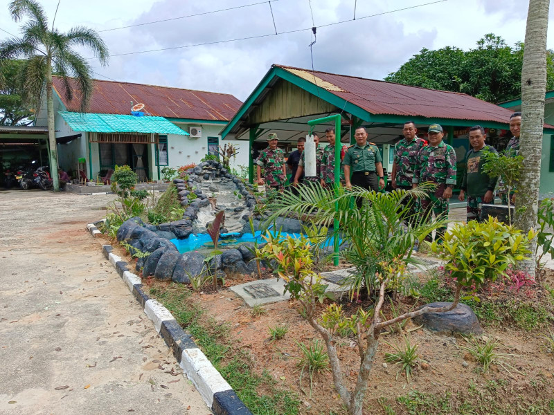 Memberikan Rasa Nyaman Kepada Masyarakat Yang Akan Berkunjung, Danramil 02 Resmikan Taman Komsos