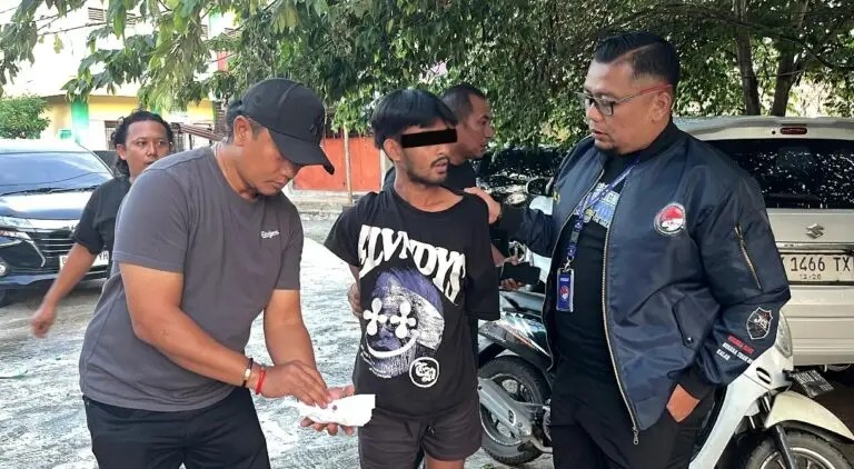 Satresnarkoba Polrestabes Medan Ringkus Pemasok Narkoba di Phantom KTV
